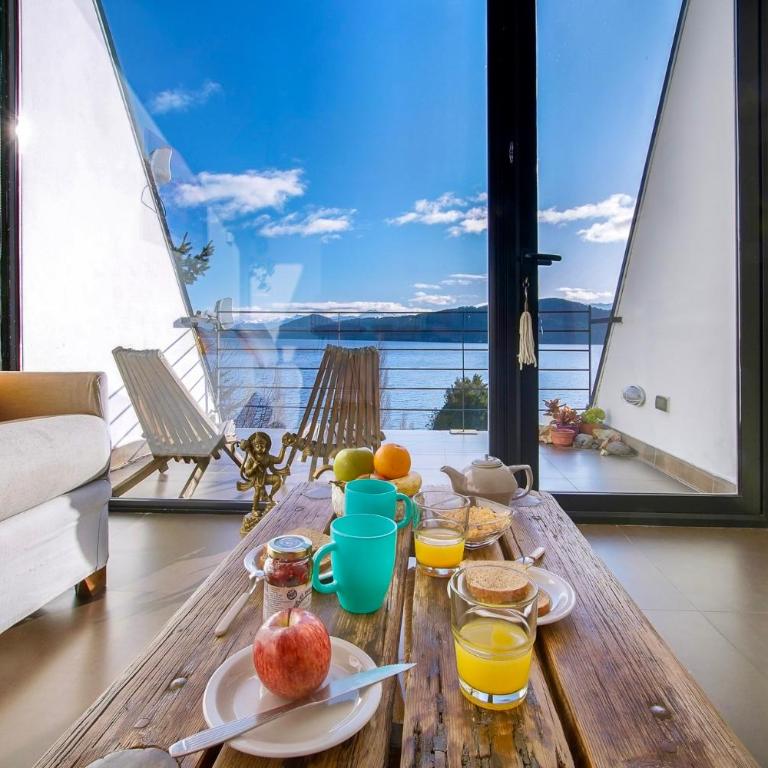 Moderno y Acogedor Depto con Deck & Vista al Lago - Apartamento de 2 dormitorios - 27