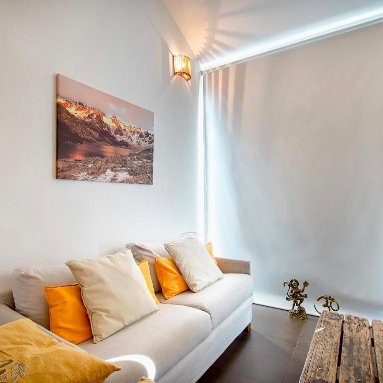 Moderno y Acogedor Depto con Deck & Vista al Lago - Apartamento de 2 dormitorios - 28