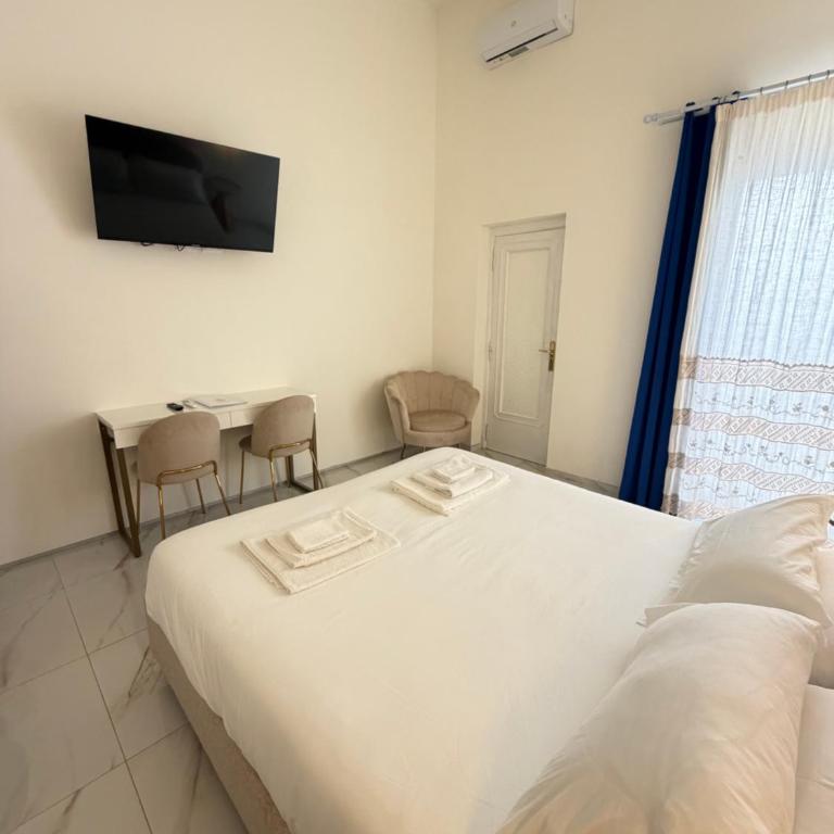 Ippolita Palace LUXURY ROOMS - Camera Matrimoniale con Patio - 3