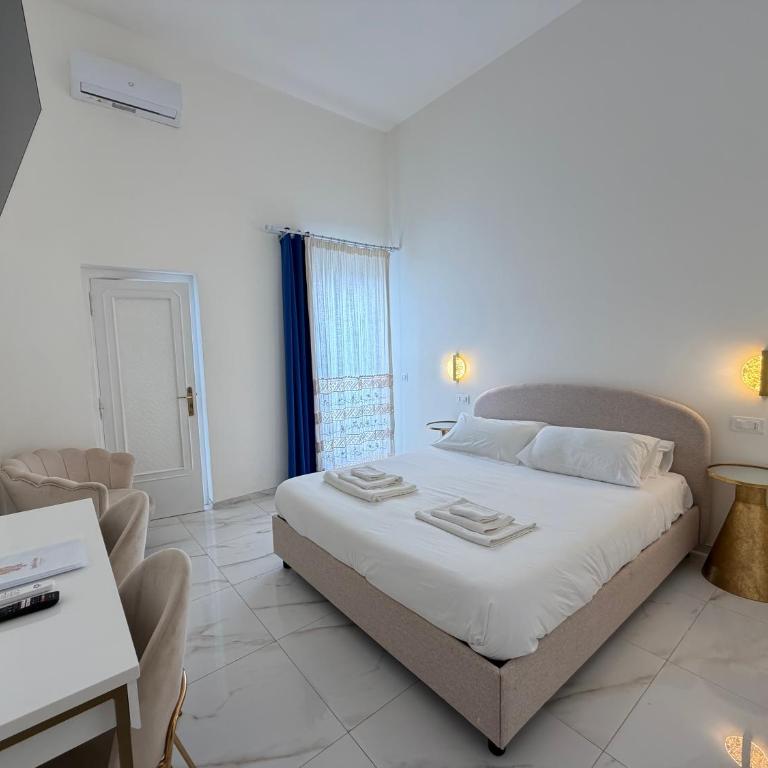 Ippolita Palace LUXURY ROOMS - Camera Matrimoniale con Patio - 2