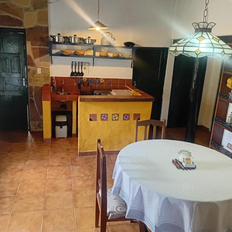 Landhaus Samaipata - Three-Bedroom Home - 1