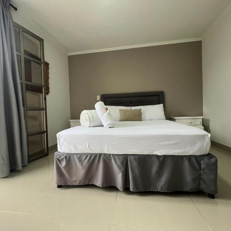 Hotel Suite Santa Rosa - Habitación Doble - 8