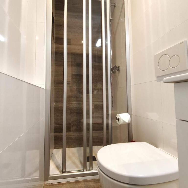AC Apartaments Incles - Appartamento con 2 Camere da Letto e Terrazza - 19