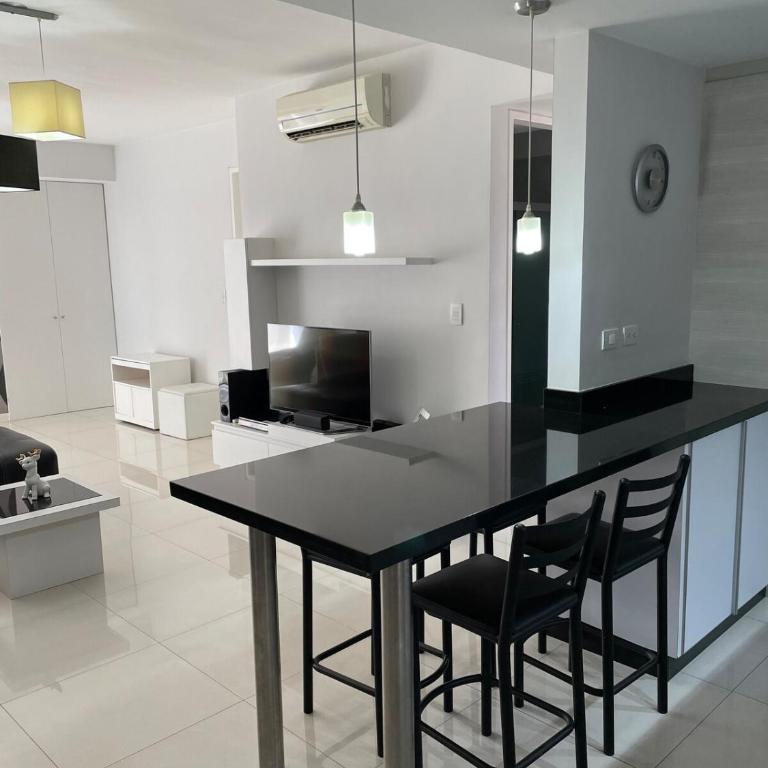 Moderno apartamento con piscina - One-Bedroom Apartment - 11