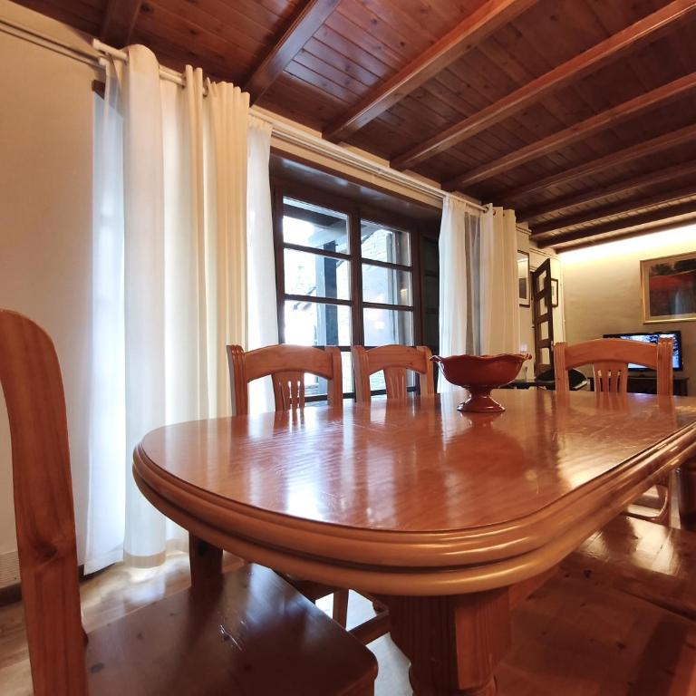AC Apartaments Incles - Appartamento con 2 Camere da Letto e Terrazza - 4