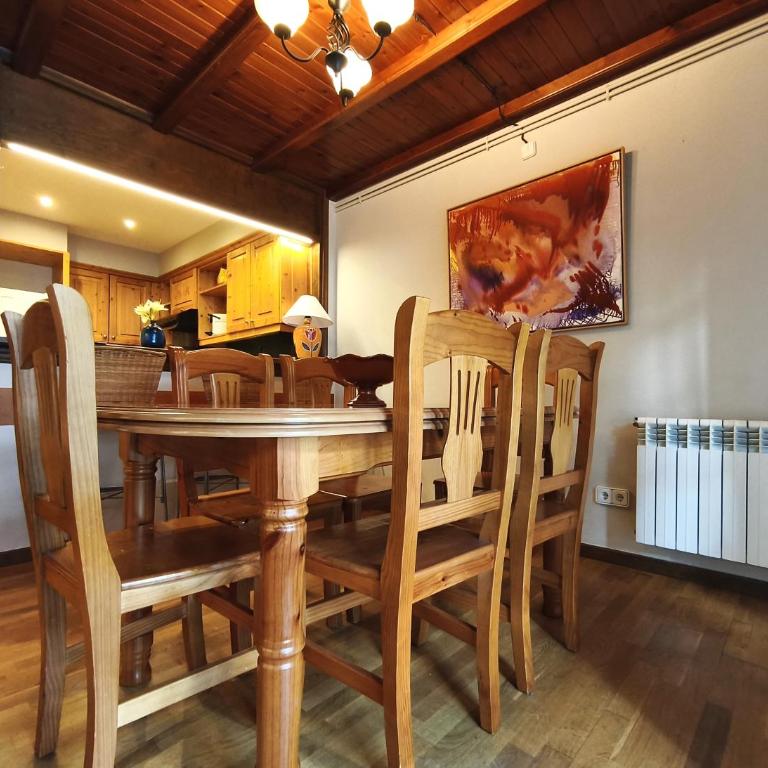 AC Apartaments Incles - Appartamento con 2 Camere da Letto e Terrazza - 5