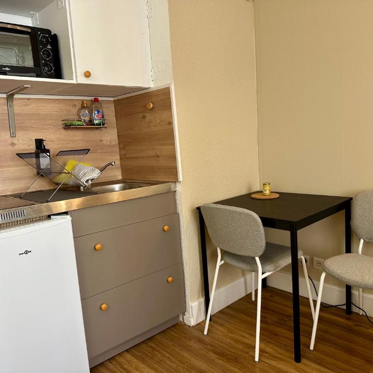 Le Studio des Ducs - One-Bedroom Apartment - 19