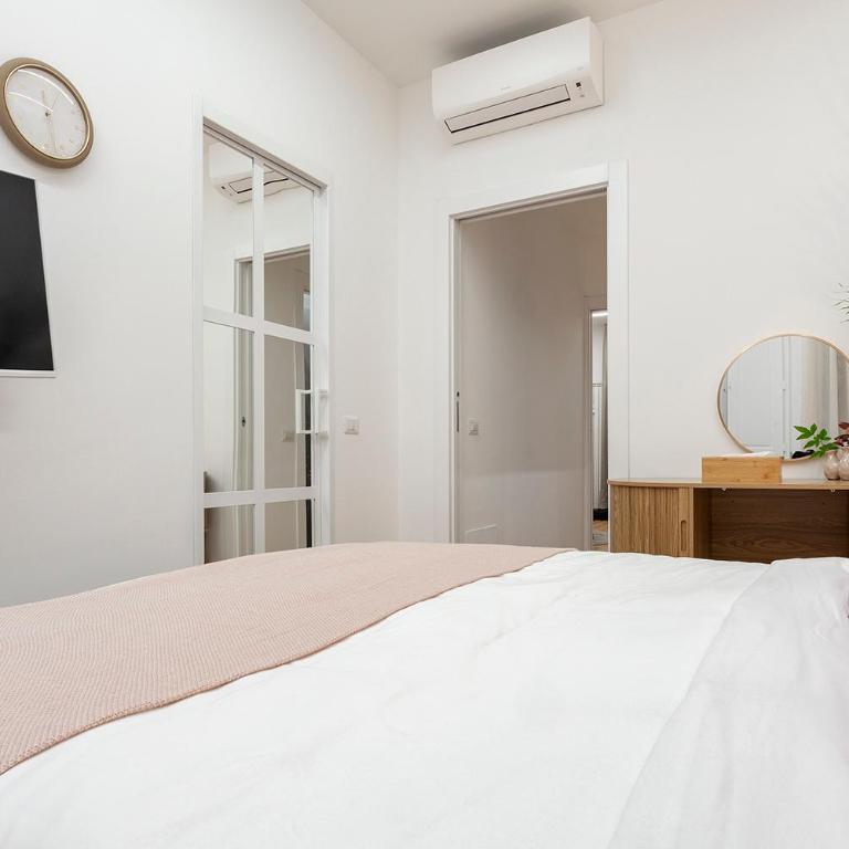 ESCANDAR SUITE Metro GAMBARA 1 min Parking 6euros per day - Appartamento con 1 Camera da Letto - 12