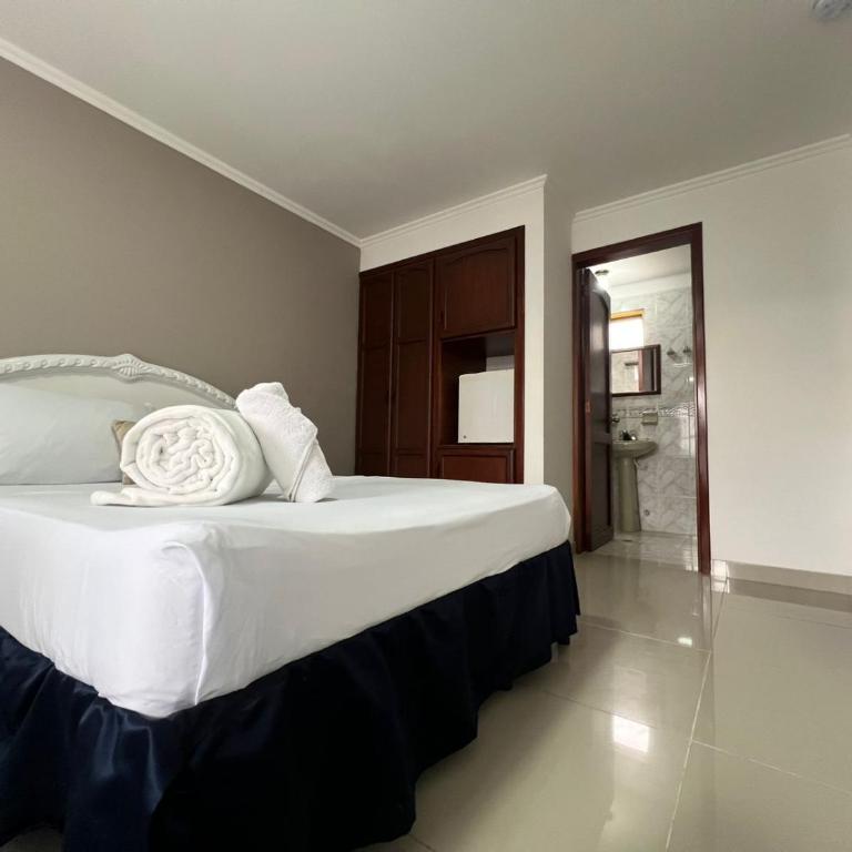 Hotel Suite Santa Rosa - Habitación Cuádruple Estándar - 15