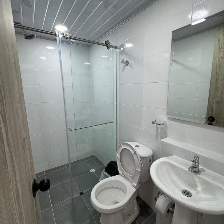 Moderno Apto de 2 Hab con Balcón y Gran Ubicación - Apartamento de 2 dormitorios - 9