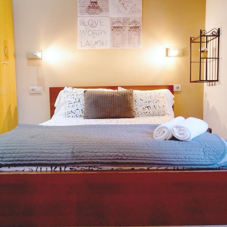 Nou Rambla 3 bedroom apartment - Three-Bedroom Apartment - 9
