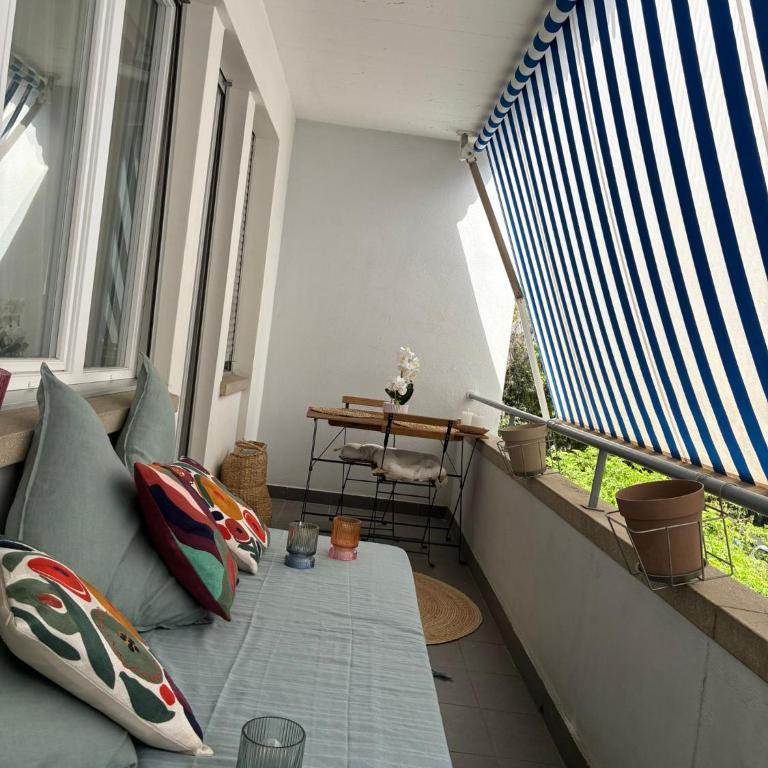 Quiet Champel-Terrasse getaway, 2 minutes from CEVA - Appartement 1 Chambre - 1