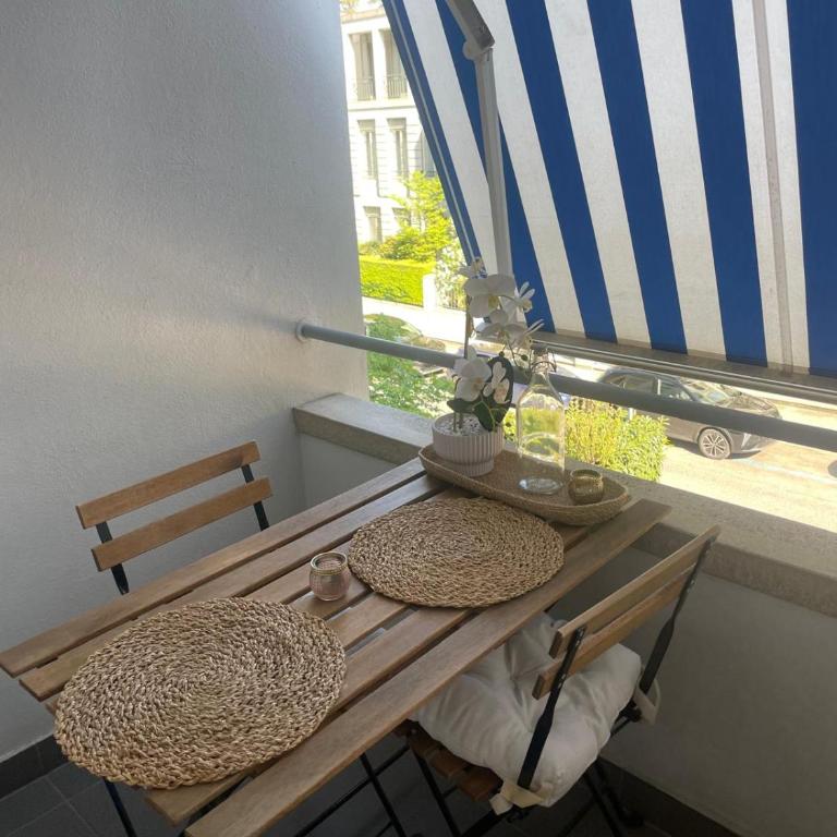 Quiet Champel-Terrasse getaway, 2 minutes from CEVA - Appartement 1 Chambre - 2