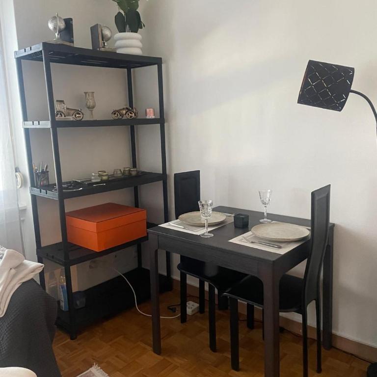 Quiet Champel-Terrasse getaway, 2 minutes from CEVA - Appartement 1 Chambre - 9