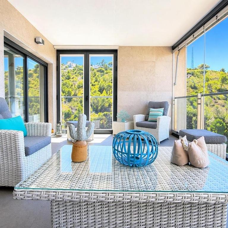 Apartamento premium con garaje y gran terraza - Two-Bedroom Apartment - 1