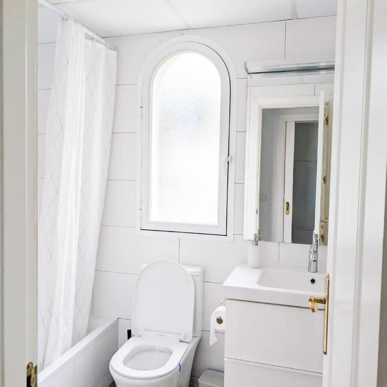 Puerto Banus! Sunny 2 bedroom w/ pool & terrace - Apartamento de 2 dormitorios - 47