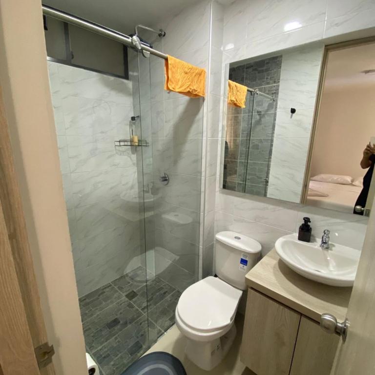 Apartamento confortable, excelente ubicacion - Apartamento de 3 dormitorios - 8