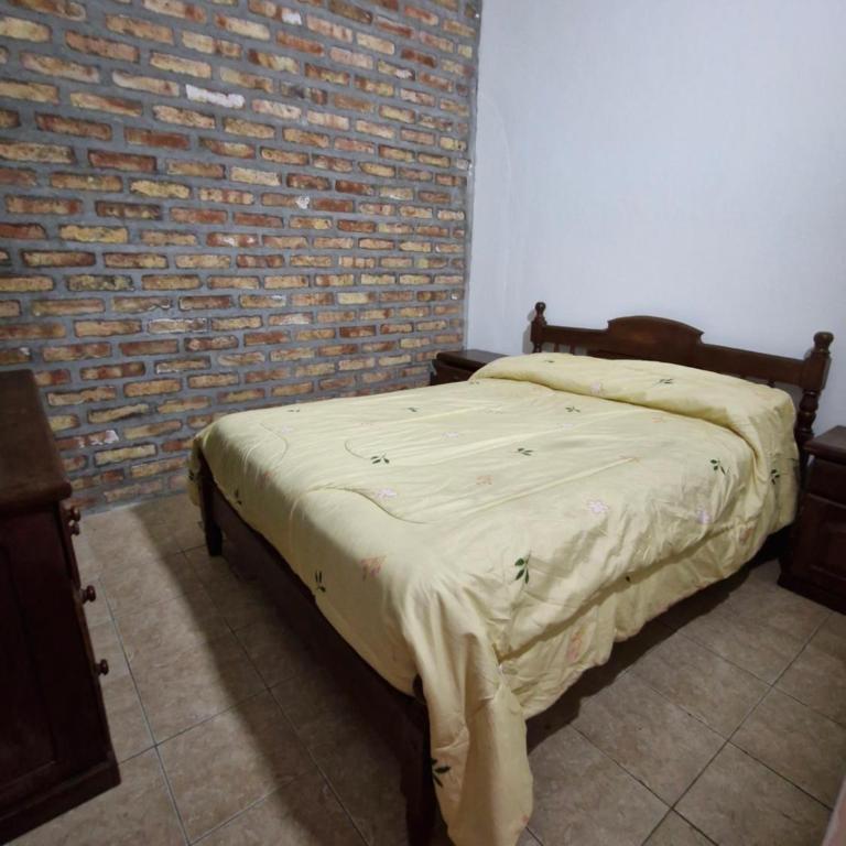 Habitaciones El Sauce - Habitación Familiar con baño - 3