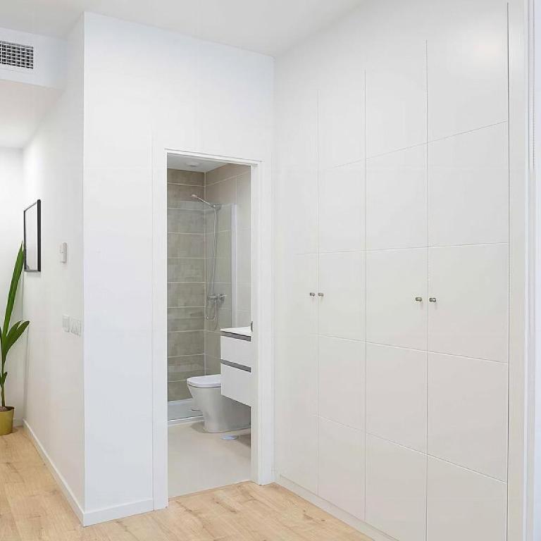 Cosmopolitan Loft Malaga Beach - Apartamento - 16
