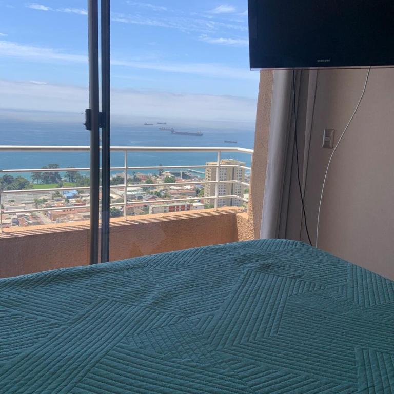 Apartment with balcony, steps from Caleta Portales, 2 bedrooms, 2 bathrooms - Two-Bedroom Apartment - 5