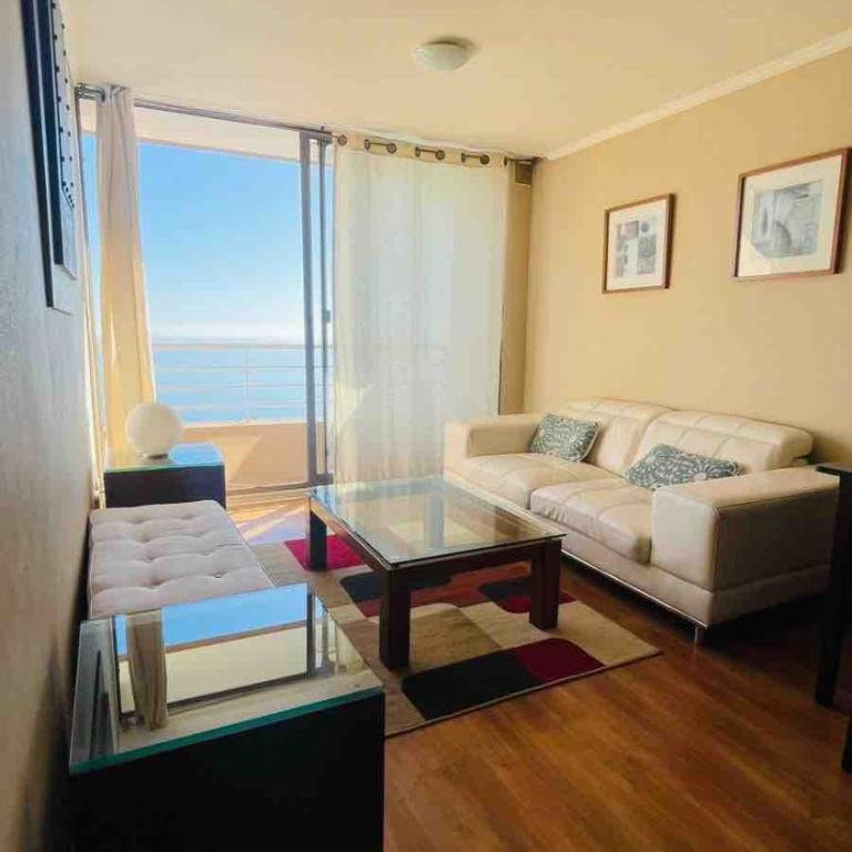 Apartment with balcony, steps from Caleta Portales, 2 bedrooms, 2 bathrooms - Two-Bedroom Apartment - 16