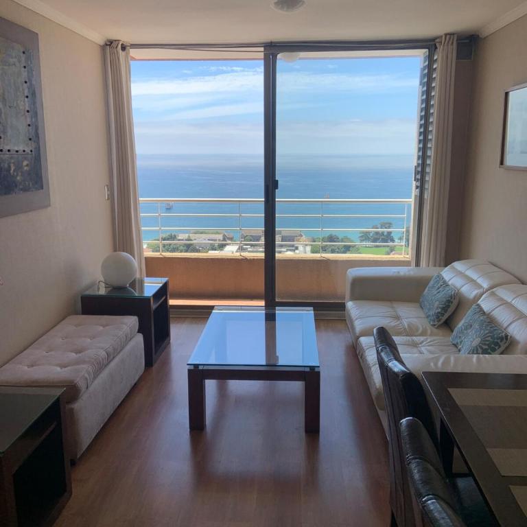 Apartment with balcony, steps from Caleta Portales, 2 bedrooms, 2 bathrooms - Two-Bedroom Apartment - 21