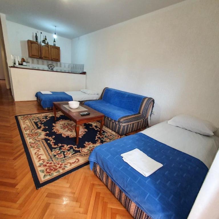 Babilonija Apartment - One-Bedroom Apartment - 1