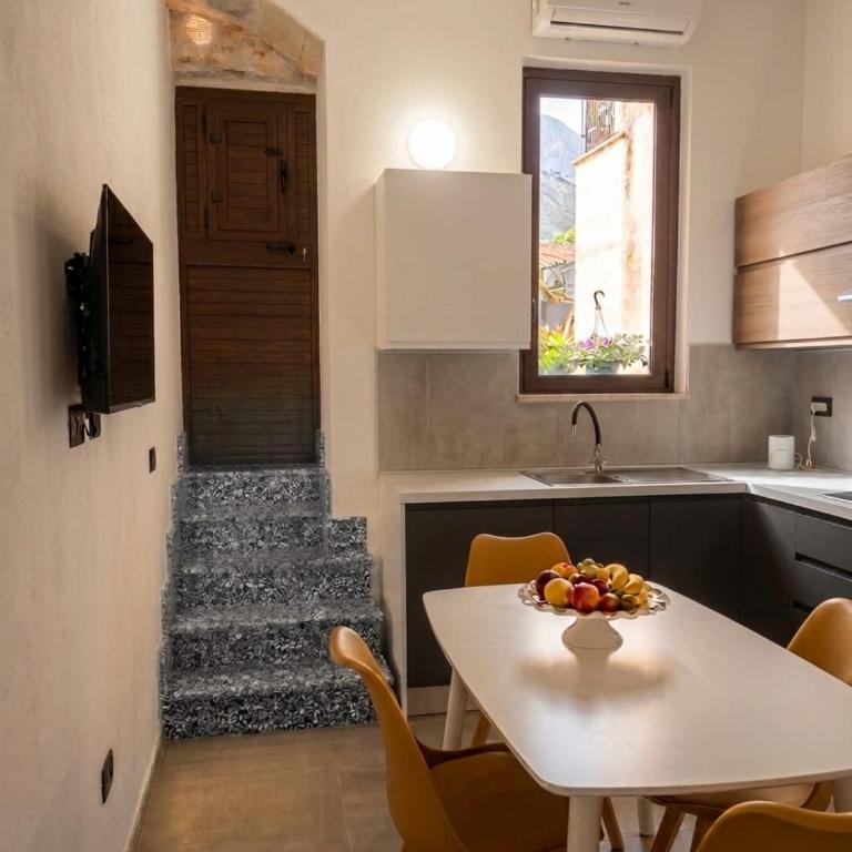 Leone di Sicilia - Appartamento con 2 Camere da Letto e Balcone - 22