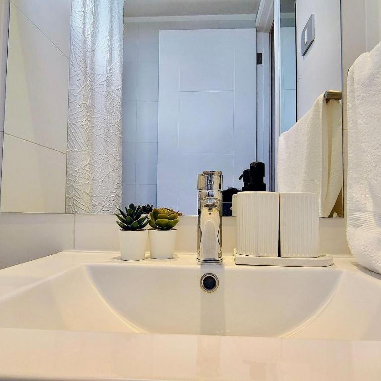 Beautiful and modern in front of Plaza Egaña - Apartment - 17
