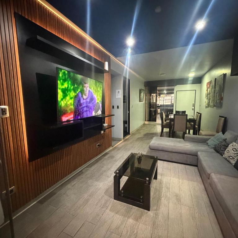 Miraflores Alcanfores - Three-Bedroom Apartment - 3