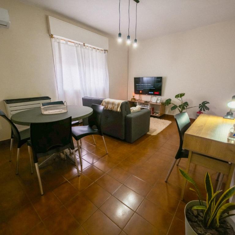 Aloha Teo - Departamento por Día en Trelew, espacioso y cerca de todo! - Apartamento de 2 dormitorios - 51