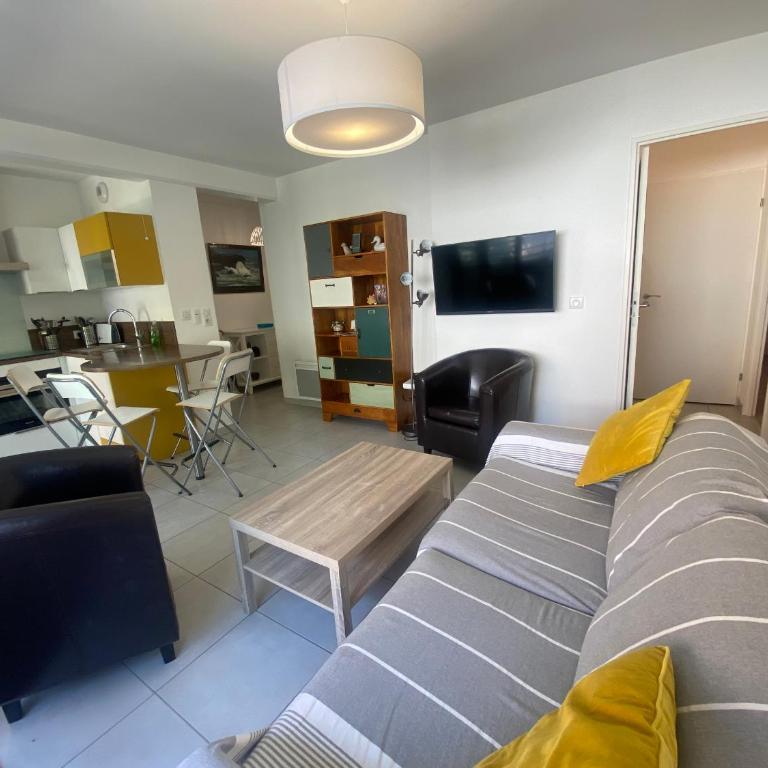 Charmant T3 au cœur d'Arcachon, à 50m de la plage & 300m de la gare, parking et WiFi inclus - FR-1-374-121 - Apartment (4 Adults) - 12