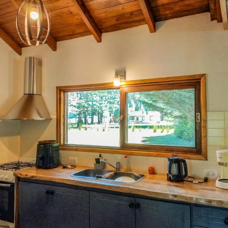 Casa Cabaña Los Zorzales Santa Clara del Mar-Argentina - Two-Bedroom House - 2