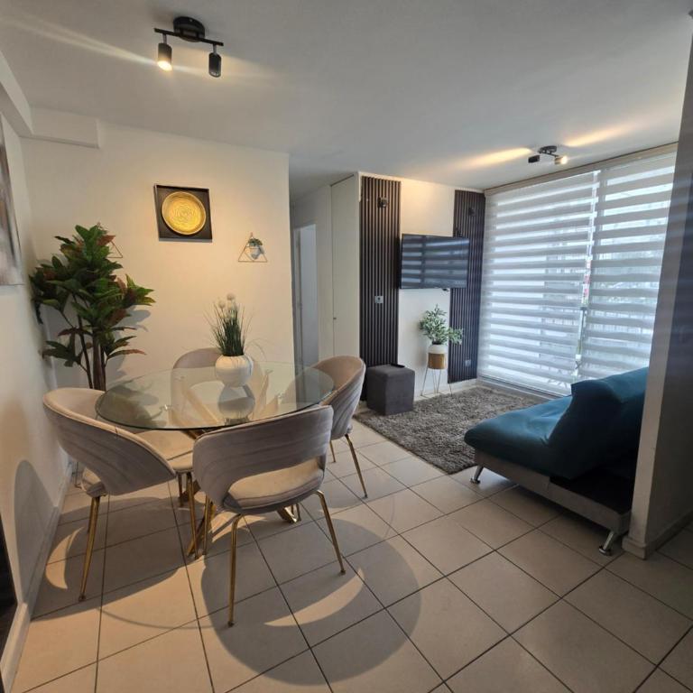 Calido departamento 3 dormitorios a un costado ruta 5 sur - Three-Bedroom Apartment - 1