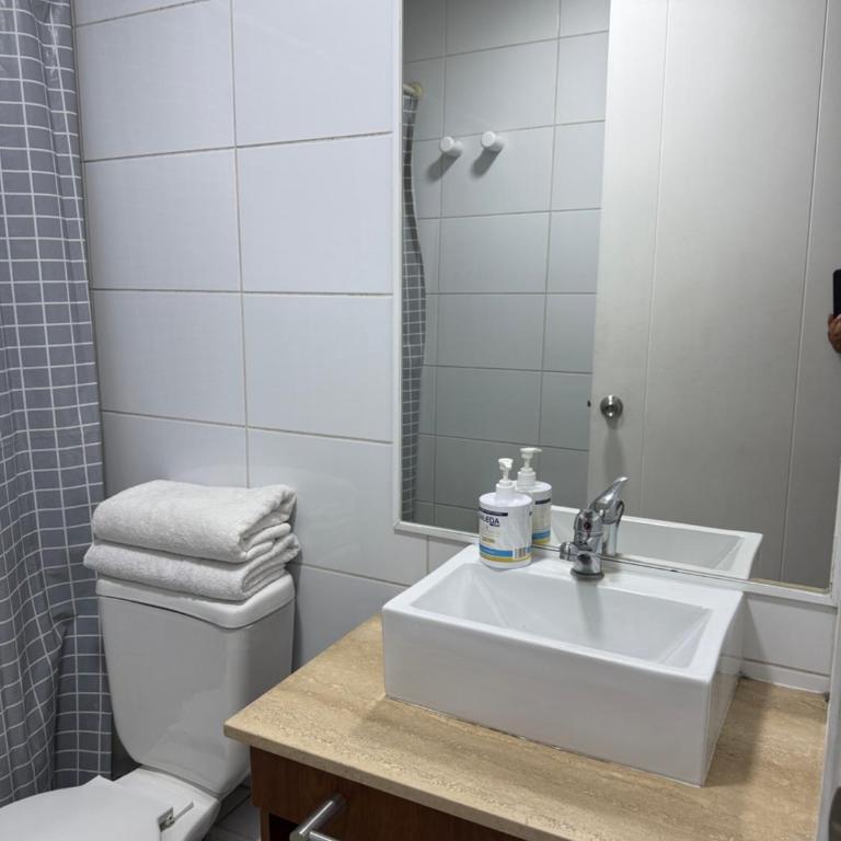 2108 Depto a 15 minutos del Aeropuerto frente mall - One-Bedroom Apartment - 8
