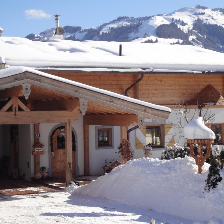 TraumChalet mit Sauna in Kirchberg im Skigebiet Kitzbühel - Chalet mit 3 Schlafzimmern - 1