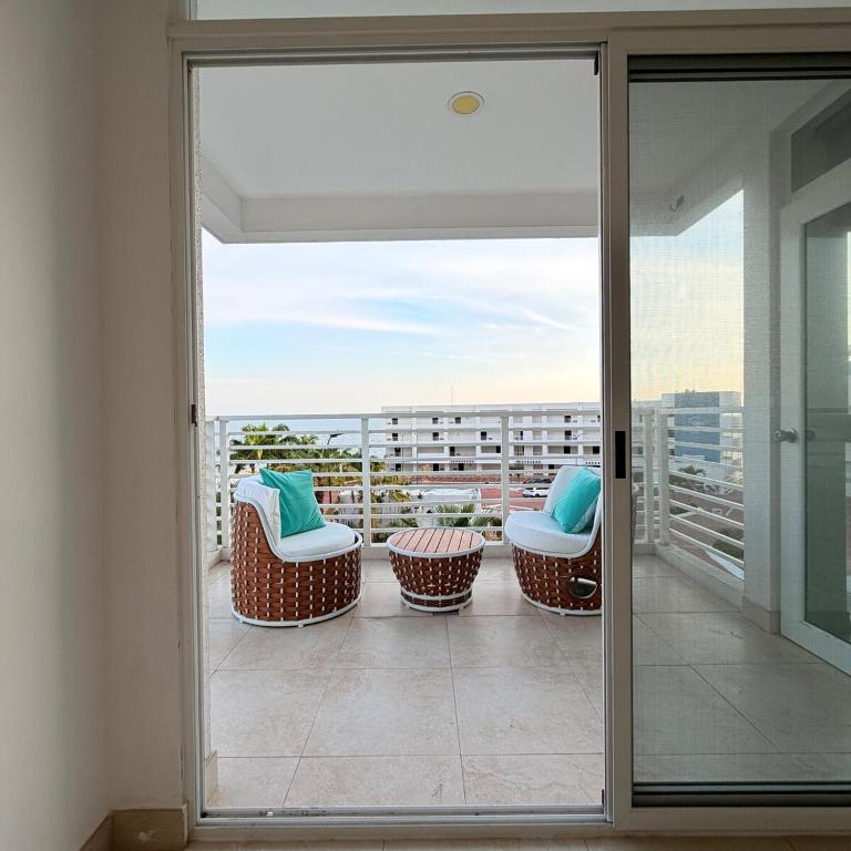 Lujoso Dpto Playa Priv, parqueo, piscina, jacuzzi, seguridad - Apartment - 26