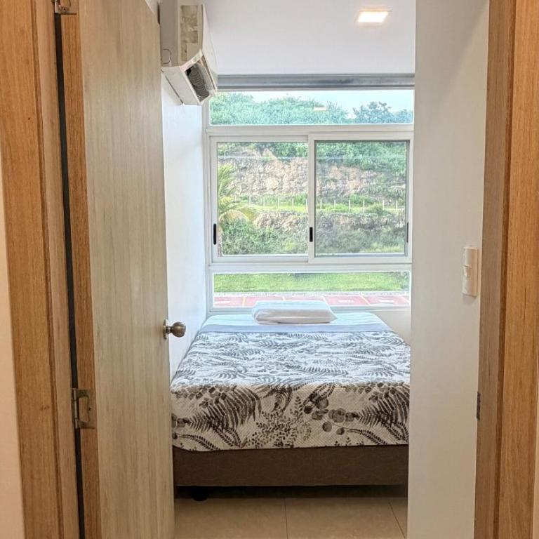 Lujoso Dpto Playa Priv, parqueo, piscina, jacuzzi, seguridad - Apartment - 38