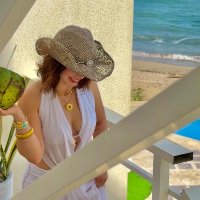 Lujoso Dpto Playa Priv, parqueo, piscina, jacuzzi, seguridad - Apartment - 54