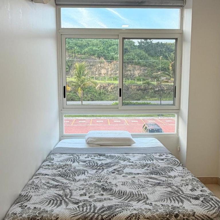 Lujoso Dpto Playa Priv, parqueo, piscina, jacuzzi, seguridad - Apartment - 89