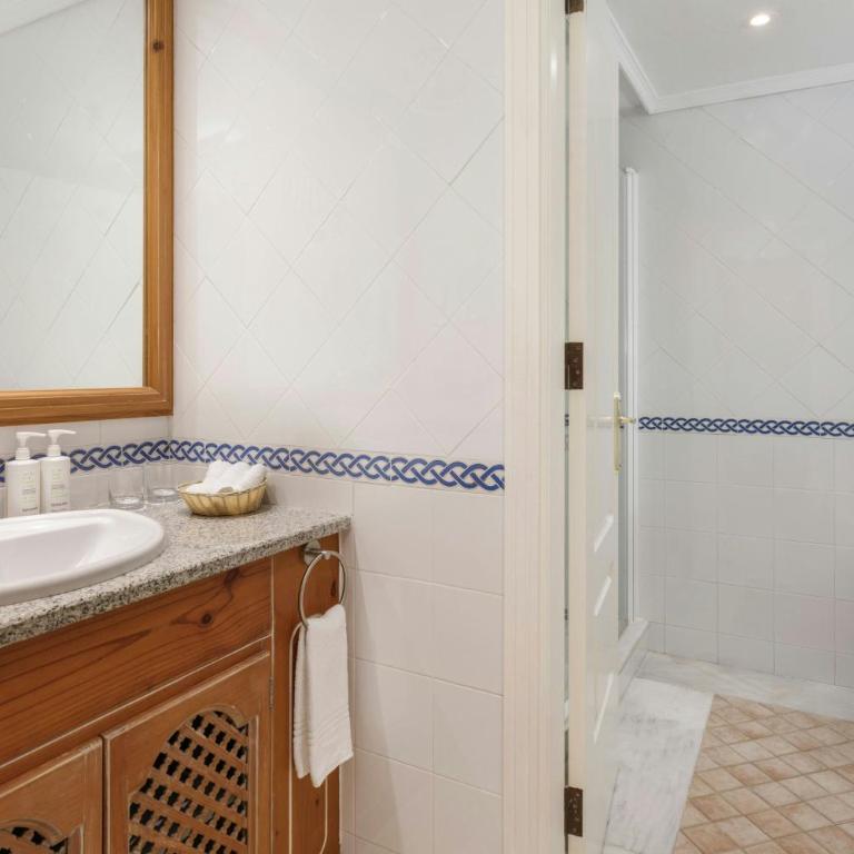 Marriott's Marbella Beach Resort - Apartamento de 2 dormitorios con balcón - 10