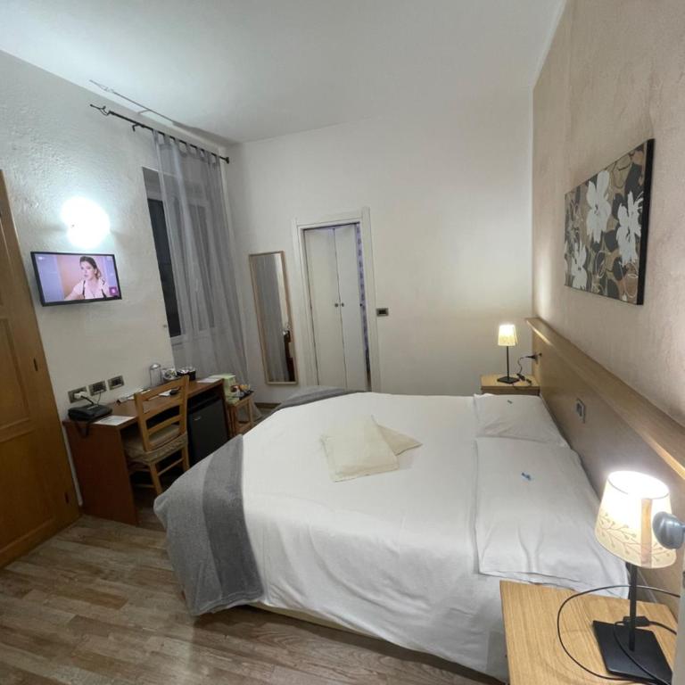 Hotel Lauro - Camera Matrimoniale/Doppia con Letti Singoli - 3