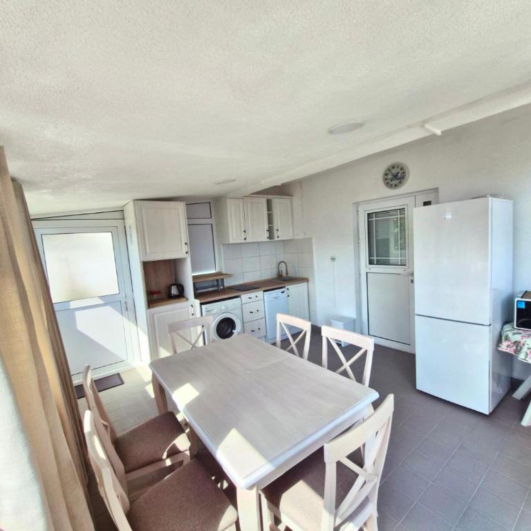 Apartments Miljevic - Apartment with Sea View - 10