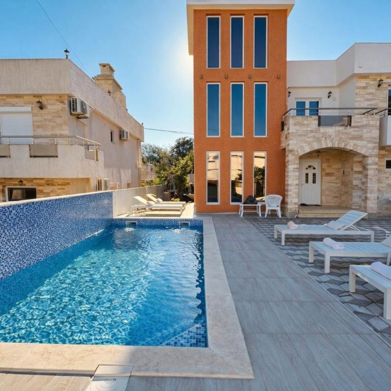 Villa Alera - Villa - 2