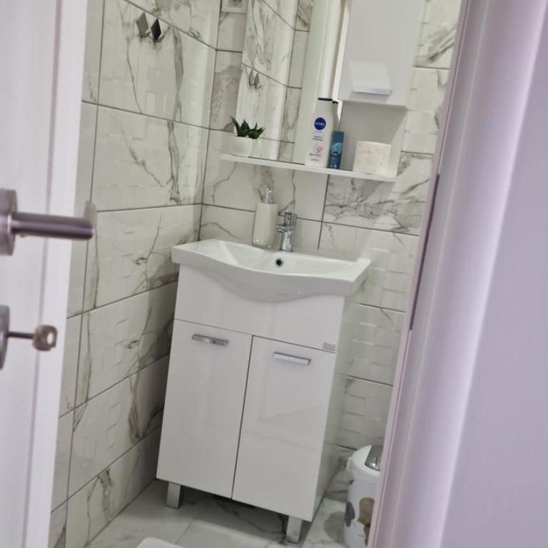 Apartmani Milica Banja Luka - Apartman sa Balkonom - 4