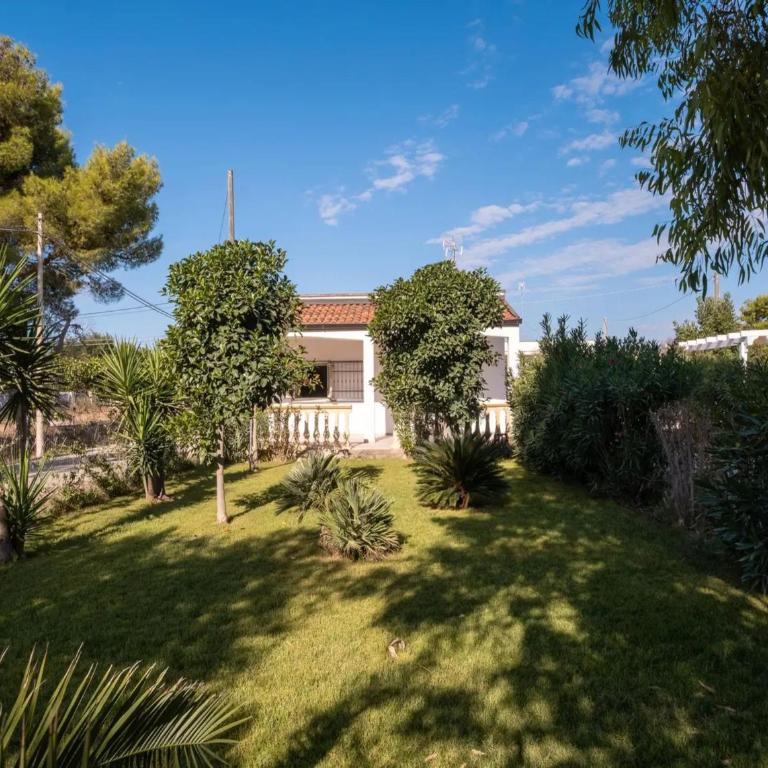 Villa Bianca di Mare Charme e Relax a Torre Lapillo - Vacation Home - 2