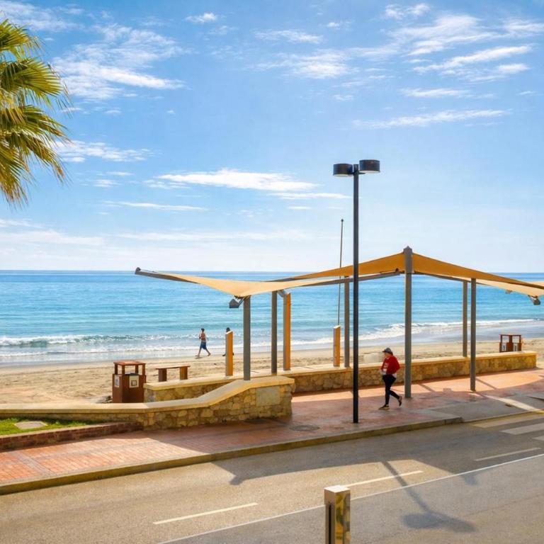 Fuengirola, Primera linea de playa - Apartamento con vistas al mar - 1