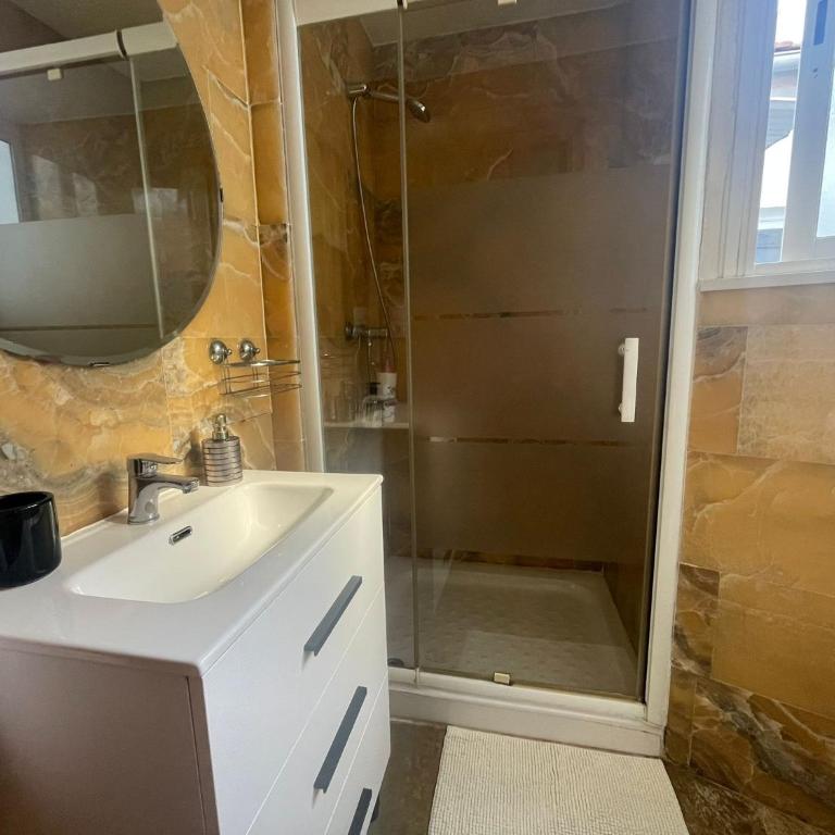 Cozy penthouse city center - Two-Bedroom Apartment - 14