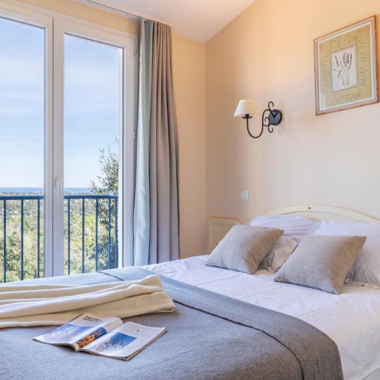 Résidence Pierre & Vacances Les Restanques du Golfe de Saint-Tropez - Appartement 1 Chambre avec Coin Nuit dans Alcôve, Climatisation et Terrasse ou Balcon (6 Personnes) - Vue sur Mer - 2