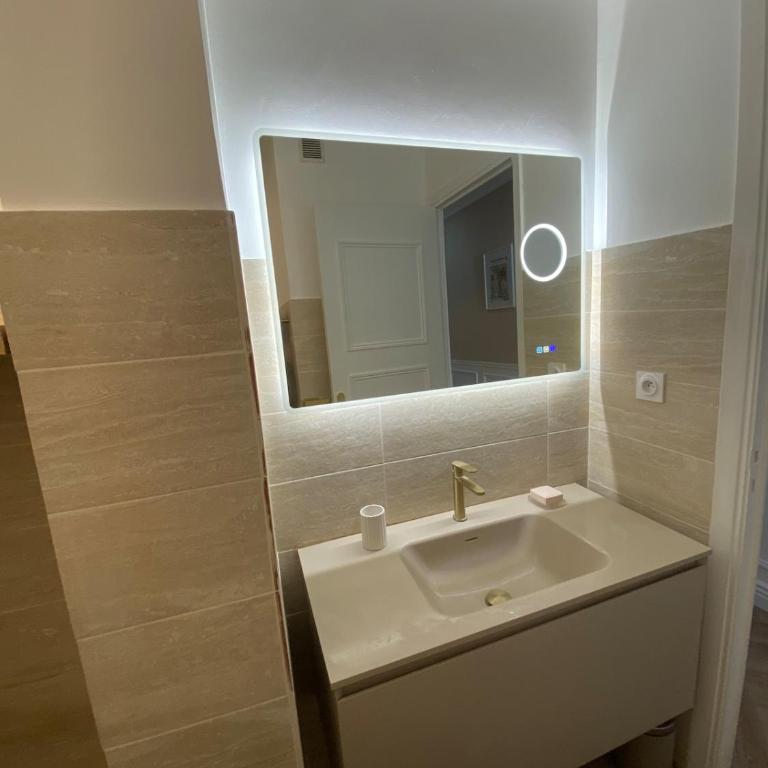 Studio climatisé 3 minutes mer, parking, central, terrasse, cosy - Apartamento de 1 dormitorio - 11